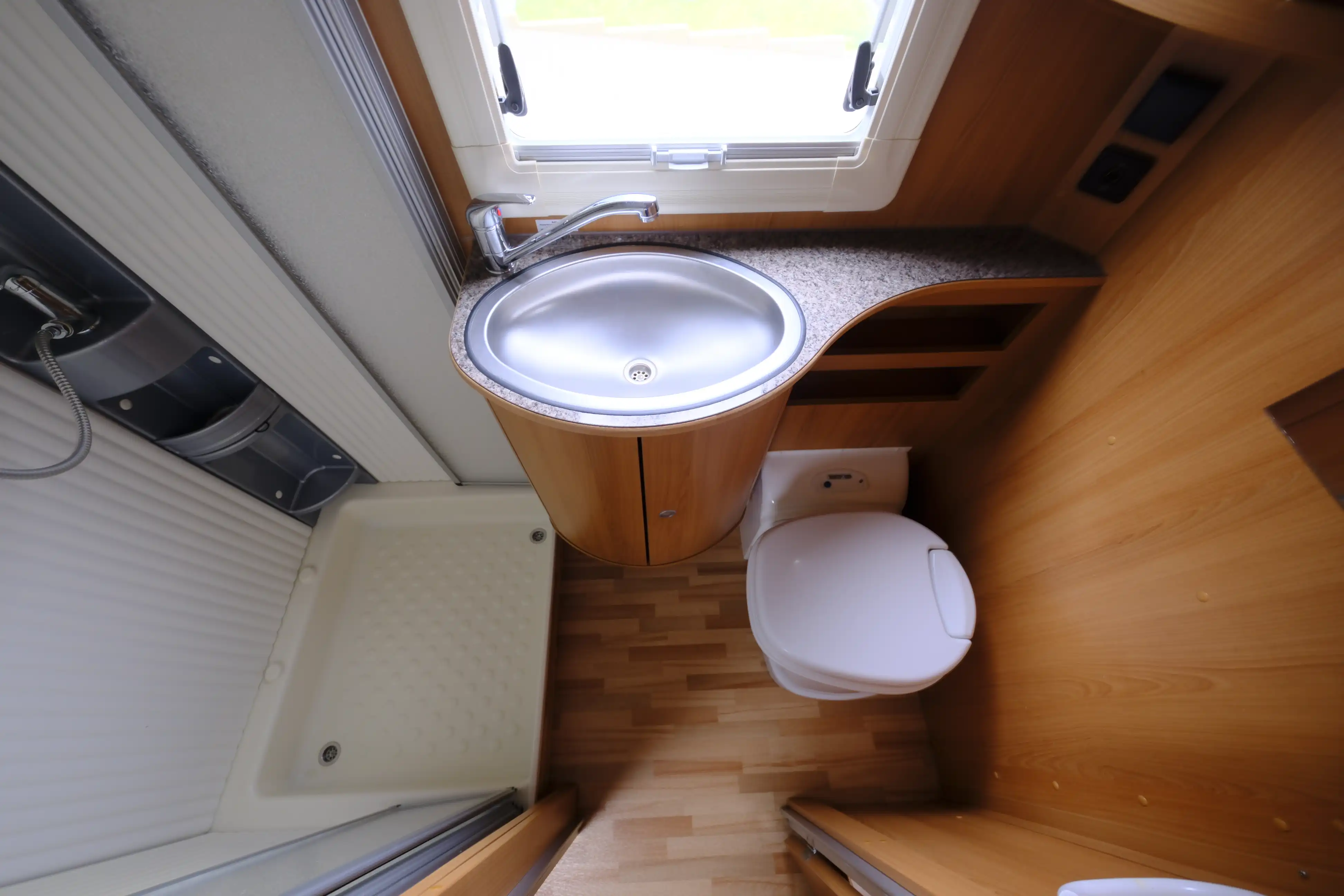 DETHLEFFS A 800 XL Globetrotter